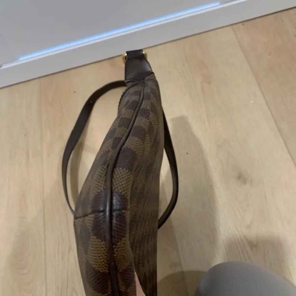 Louis Vuitton Bloomsbury PM Damier Ebene Crossbody Bag 🤎‎